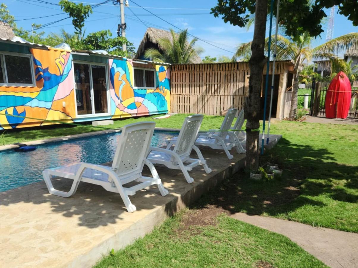 Green Belly Surf Hostel El Paredón Buena Vista Екстериор снимка