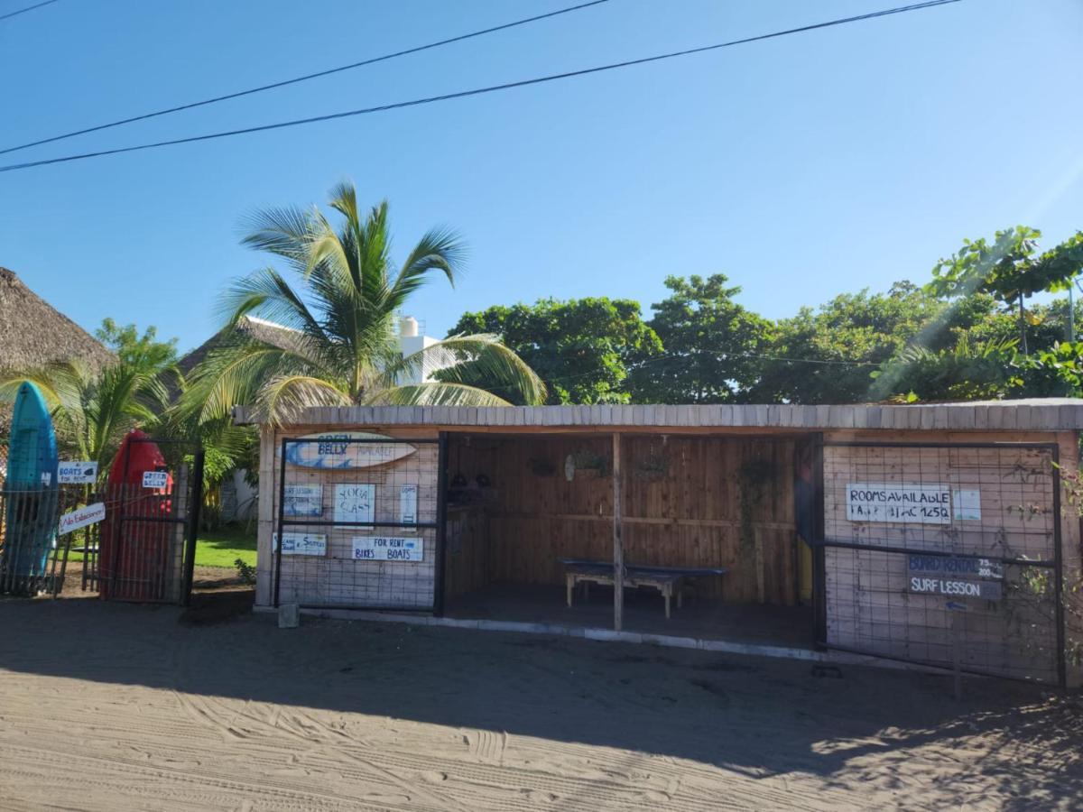Green Belly Surf Hostel El Paredón Buena Vista Екстериор снимка